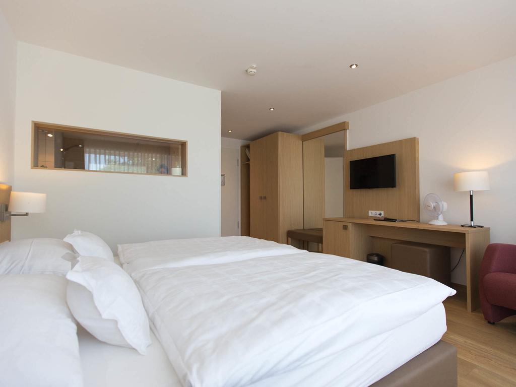 Hotel Seepark Garni Иберлинген Экстерьер фото