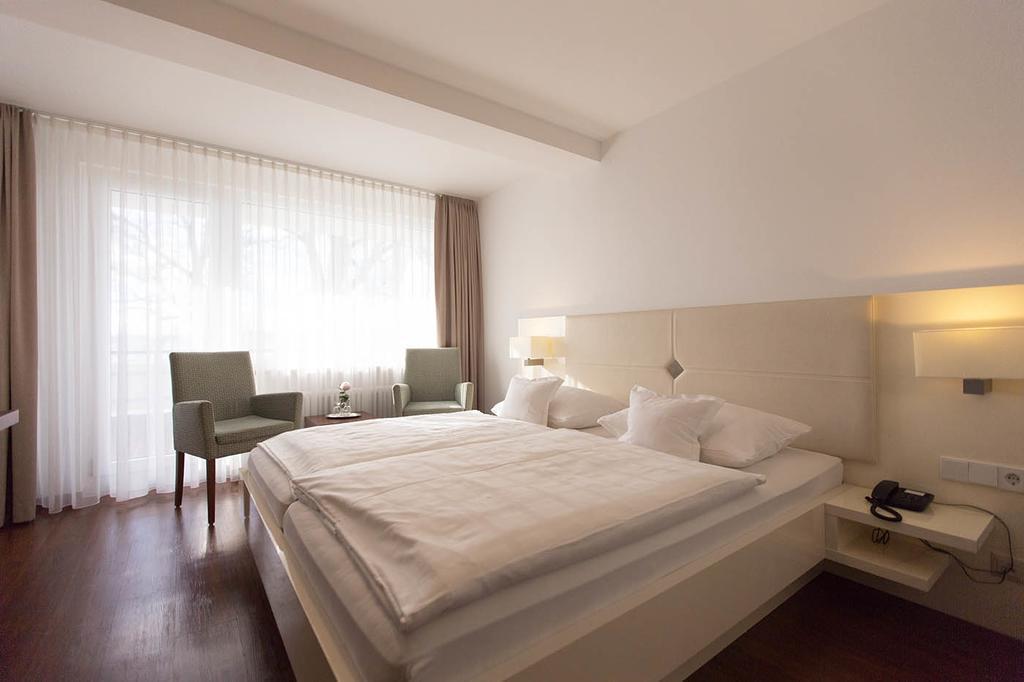 Hotel Seepark Garni Иберлинген Экстерьер фото