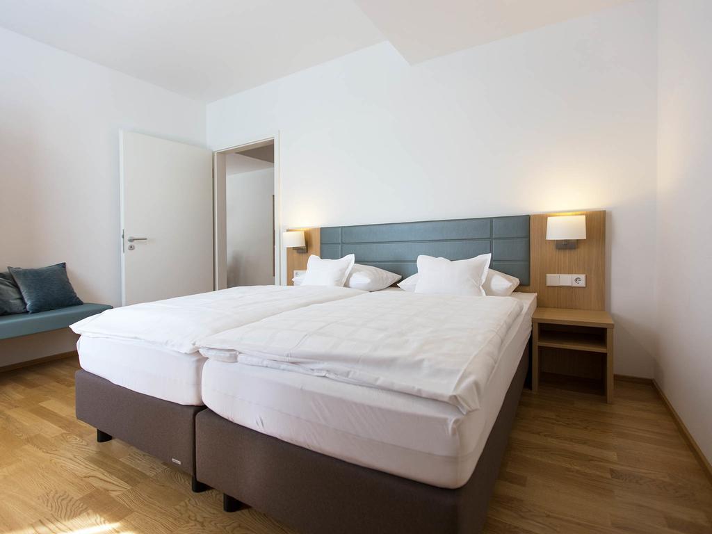 Hotel Seepark Garni Иберлинген Экстерьер фото