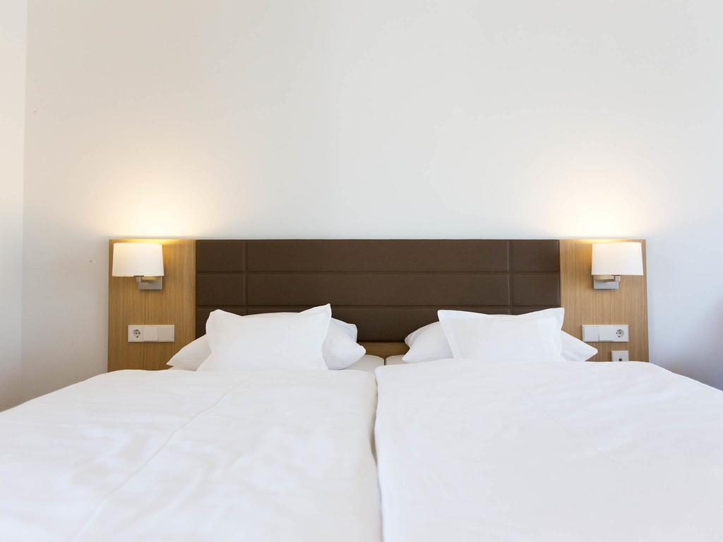 Hotel Seepark Garni Иберлинген Экстерьер фото