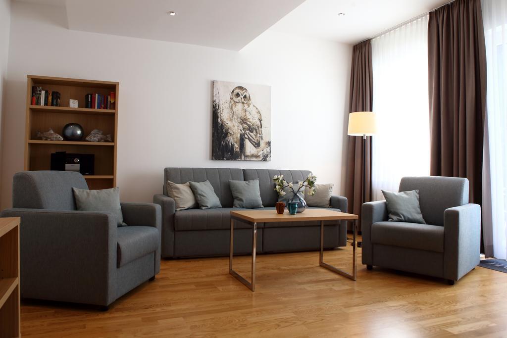 Hotel Seepark Garni Иберлинген Экстерьер фото