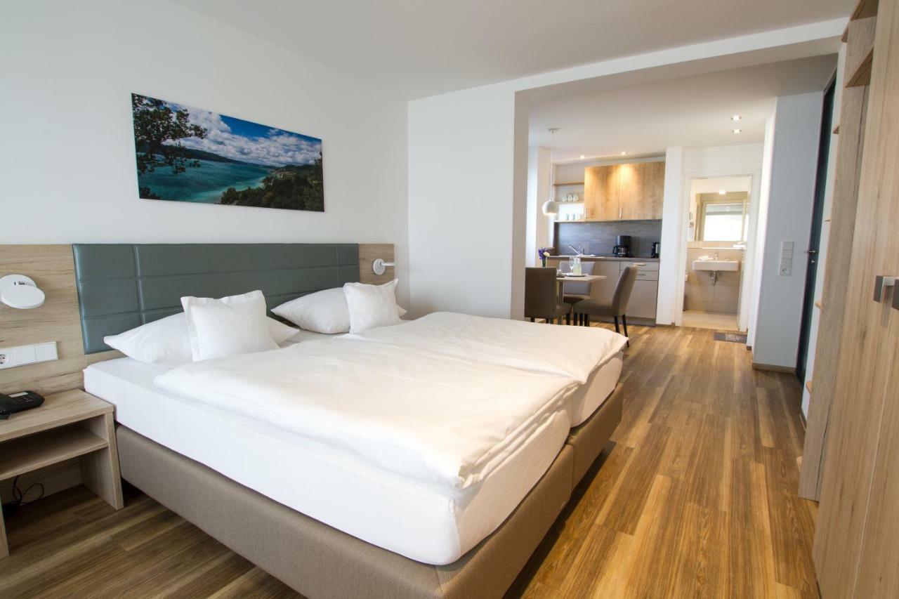 Hotel Seepark Garni Иберлинген Экстерьер фото