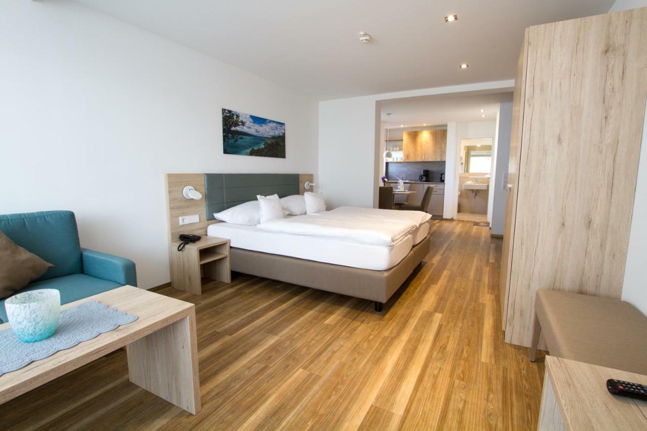 Hotel Seepark Garni Иберлинген Экстерьер фото